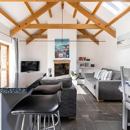 Re-imagined Stone Barns In The Country Near The Coast Alojamento de Turismo Rural *
