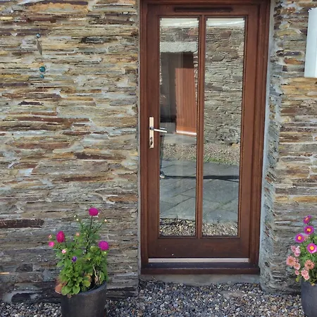 Alojamento de Turismo Rural Re-imagined Stone Barns In The Country Near The Coast Padstow